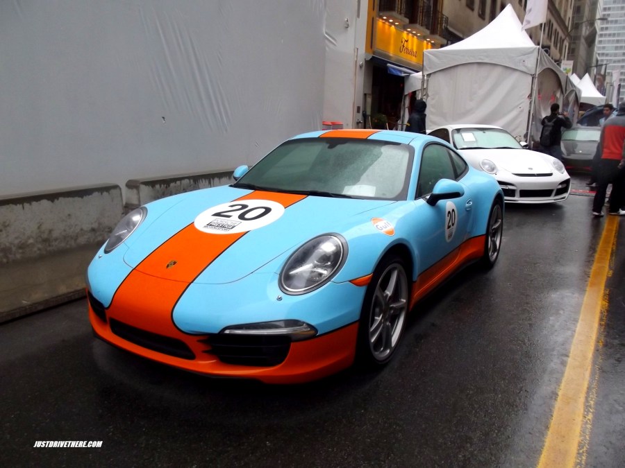 Gulf-coloured 991 Porsche 911